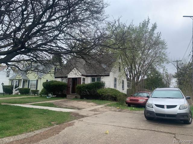 front view picture of 19916 Westphalia Street, Detroit, MI. 48205