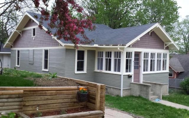 front view picture of 412 Taylor Court, Ionia, MI. 48846