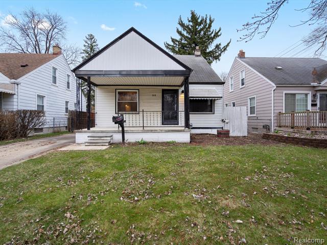 front view picture of 313 S Edison Ave, Royal Oak, MI. 48067