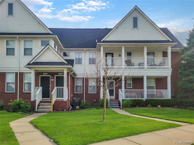 front view picture of 53724 Newberry Drive, New Baltimore, MI. 48051