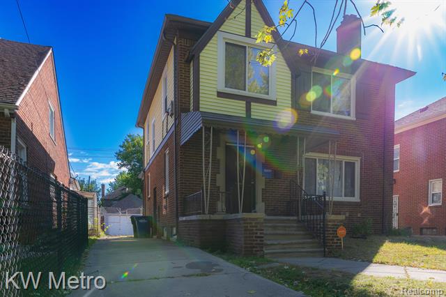 front view picture of 17344 Greenlawn Street, Detroit, MI. 48221
