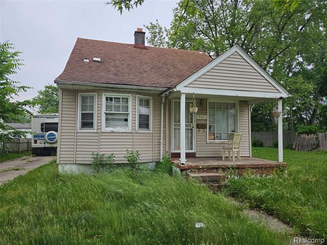 front view picture of 19611 Albion, Detroit, MI. 48234