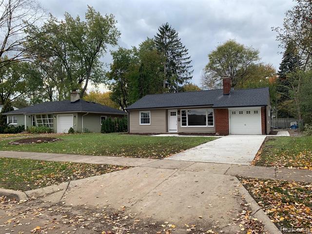 front view picture of 27319 Shagbark Dr, Southfield, MI. 48076