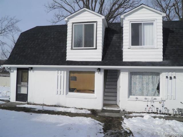 front view picture of 31136 W 10 Mile Road, Farmington, MI. 48336