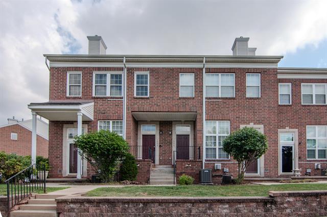 front view picture of 1892 Lindsay Lane, Ann Arbor, MI. 48104