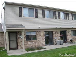 front view picture of 50140 N Benny Ct, New Baltimore, MI. 48047