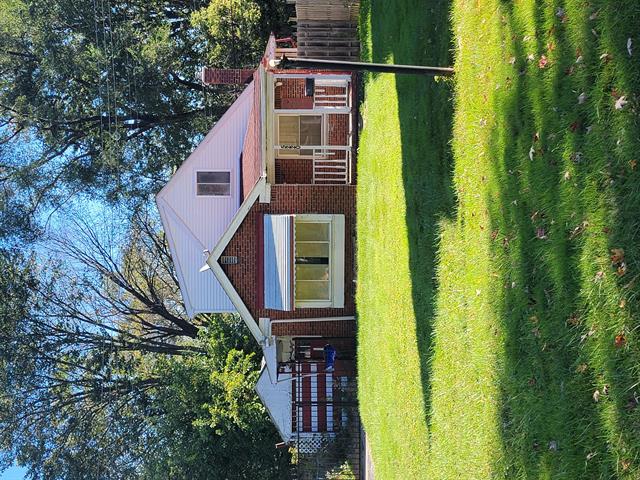 front view picture of 5220 University Place, Detroit, MI. 48224