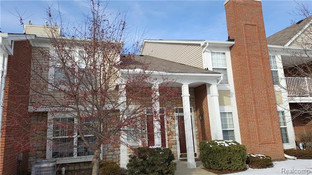 front view picture of 5685 Pine Aires Dr, Sterling Heights, MI. 48314