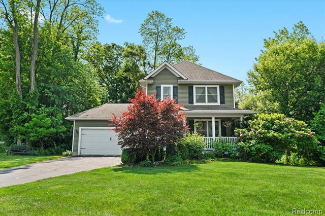 front view picture of 9832 Brookfield Drive, Brighton, MI. 48116