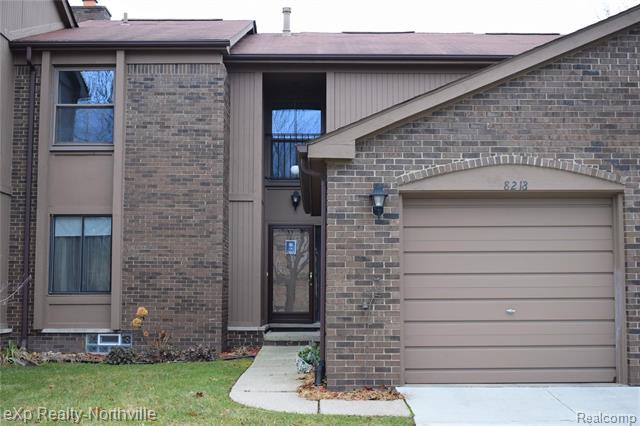 front view picture of 8218 Clay Court, Sterling Heights, MI. 48313