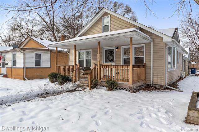 front view picture of 2304 2Nd Street, Westland, MI. 48186