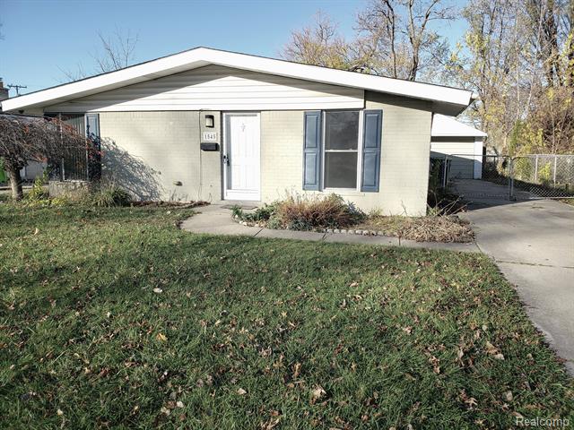 front view picture of 1545 Middlesex Ave, Madison Heights, MI. 48071