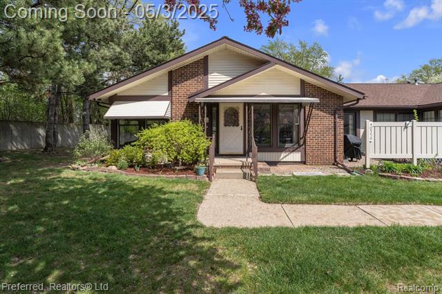 front view picture of 40556 Newport Court, Plymouth, MI. 48170