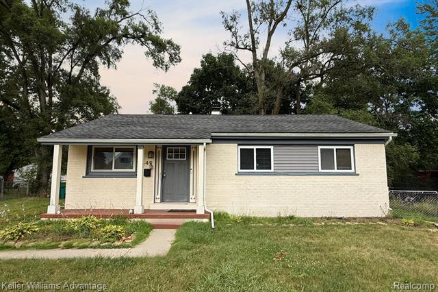 front view picture of 649 Oswego Avenue, Ypsilanti, MI. 48198