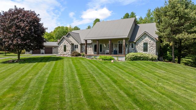 front view picture of 7918 Dan Patch Dr, Jackson, MI. 49201