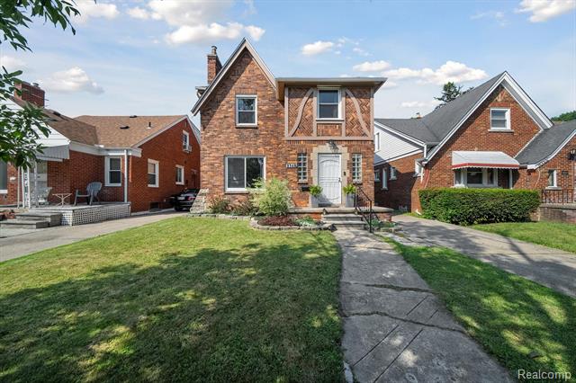 front view picture of 9348 Courville Street, Detroit, MI. 48224