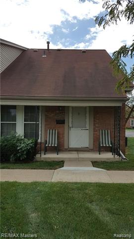 front view picture of 28329 Greenbriar Way, Trenton, MI. 48183