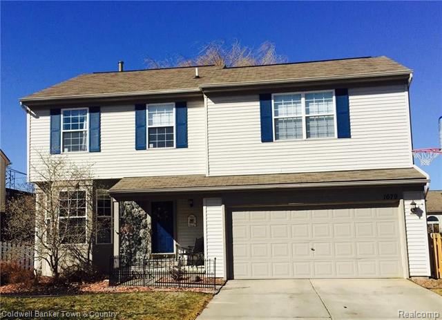 front view picture of 1679 Chelsea Cr., Howell, MI. 48843