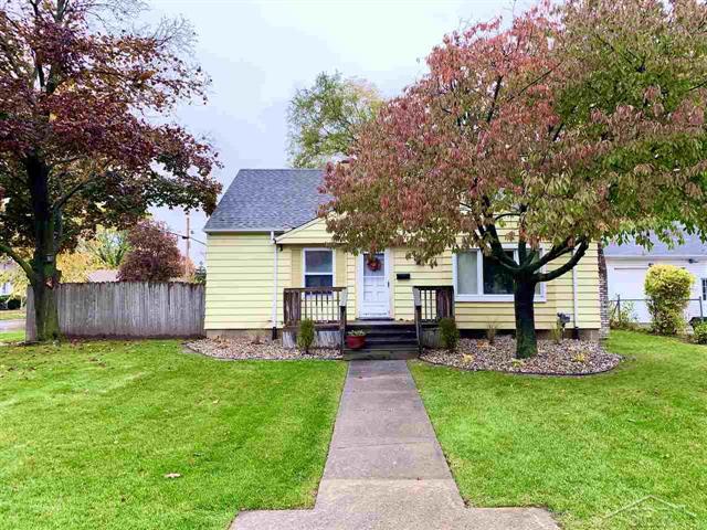front view picture of 13 Congress Ct C, Saginaw, MI. 48602