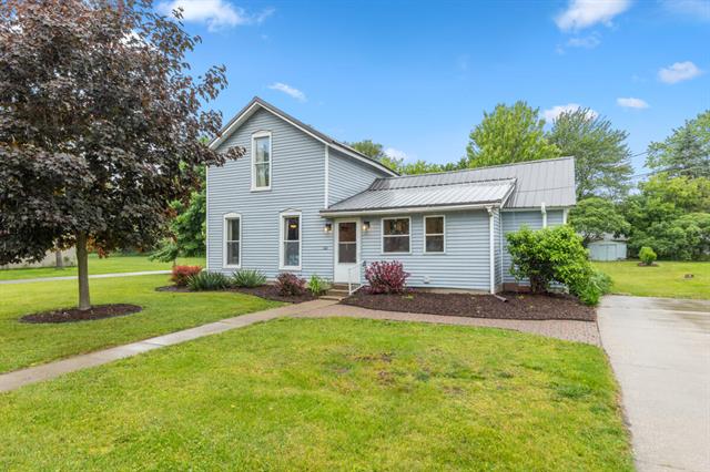 front view picture of 516 Market Street, Greenville, MI. 48838