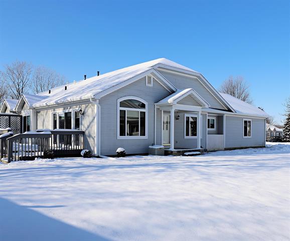 front view picture of 253 Aberdeen Court, Flushing, MI. 48433