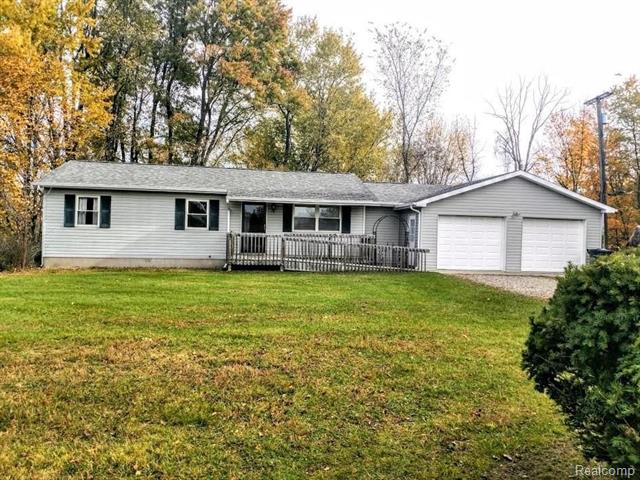 front view picture of 942 Angle Road, Lapeer, MI. 48446