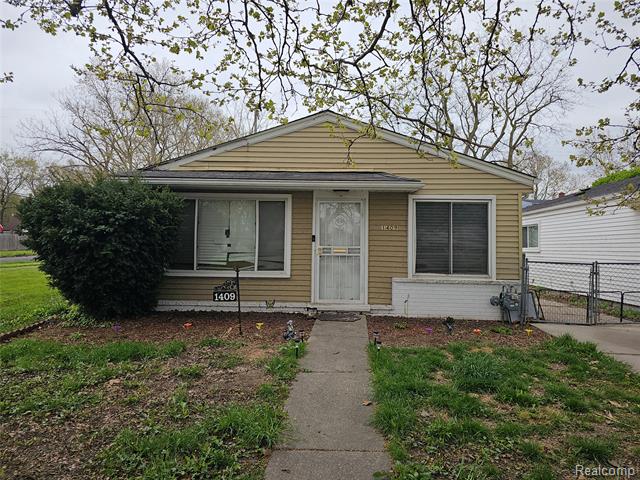 front view picture of 1409 S Liddesdale St, Detroit, MI. 48217