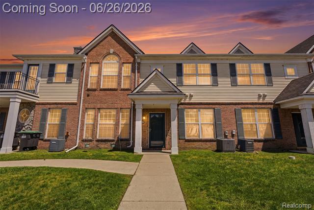 front view picture of 23978 Northstone Village Drive, Taylor, MI. 48180