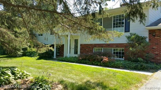 front view picture of 6301 Park Road, Ann Arbor, MI. 48103