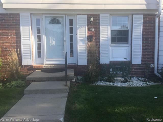 front view picture of 19705 Hayes Court, Northville, MI. 48167