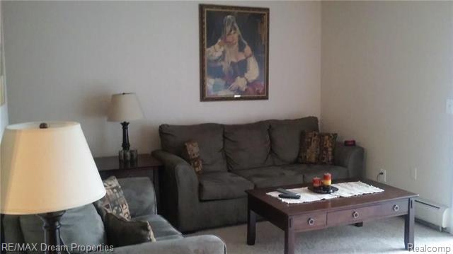 front view picture of 15054 Fairfield Street, Livonia, MI. 48154