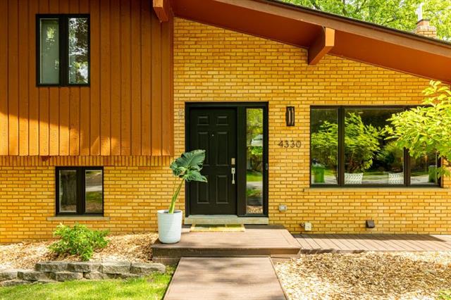 front view picture of 4330 Eastgate Drive, Ann Arbor, MI. 48103