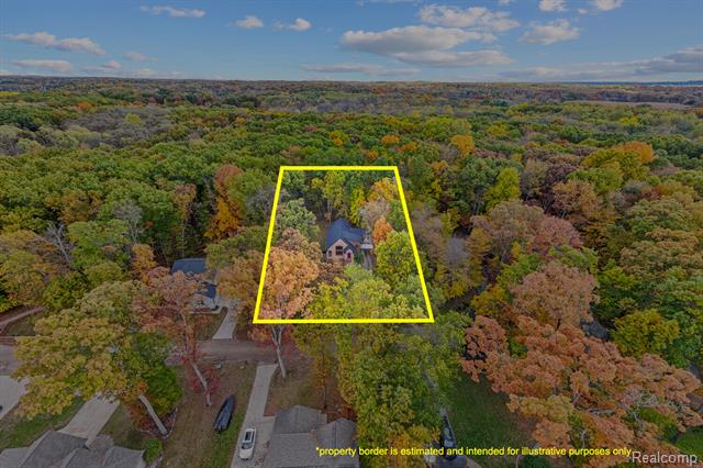 front view picture of 4648 Oak Lane, Whitmore Lake, MI. 48189