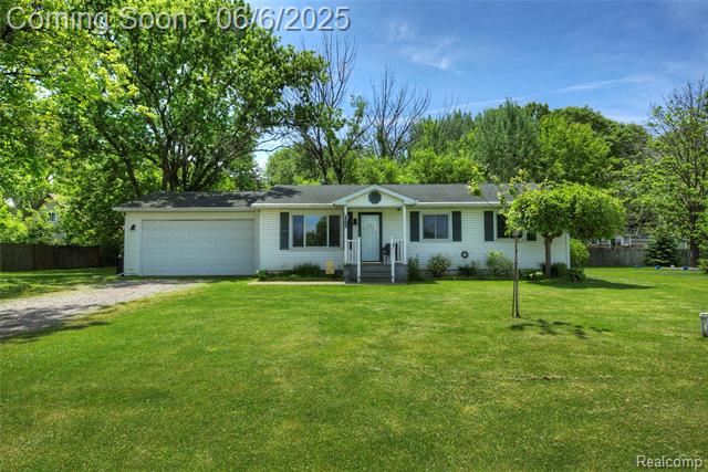 front view picture of 2470 E Highland Rd, Howell, MI. 48843