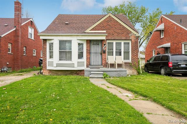 front view picture of 14141 Edmore Drive, Detroit, MI. 48205