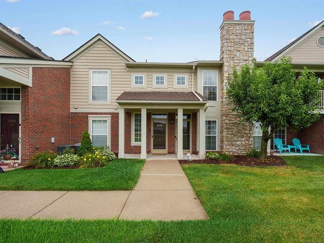 front view picture of 52172 Naugatuck Dr, Macomb, MI. 48042