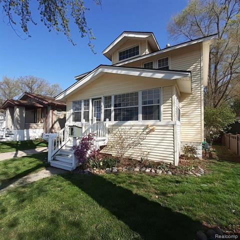 front view picture of 505 Chambers St, Royal Oak, MI. 48067