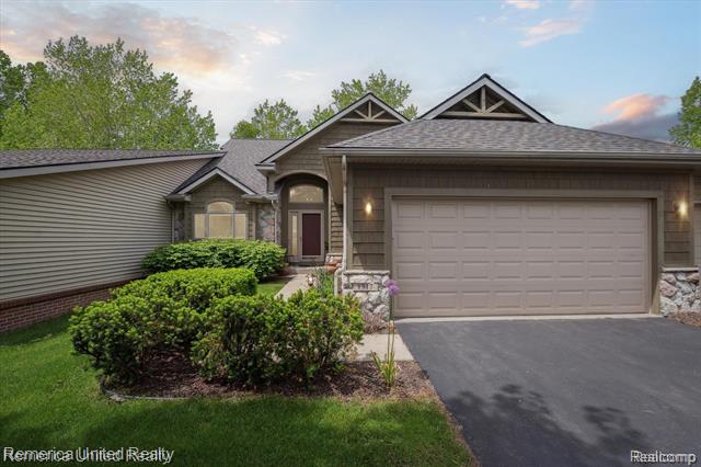 front view picture of 1317 Peppergrove Drive, Brighton, MI. 48116