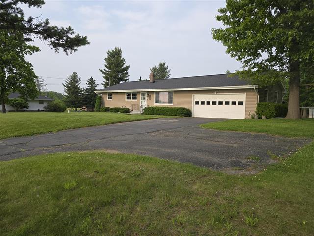front view picture of 1139 Maynard, Jackson, MI. 49202