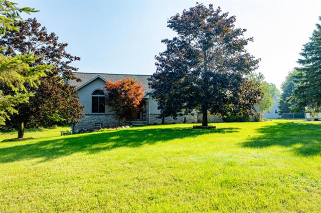 front view picture of 3738 Cullen Road, Howell, MI. 48855