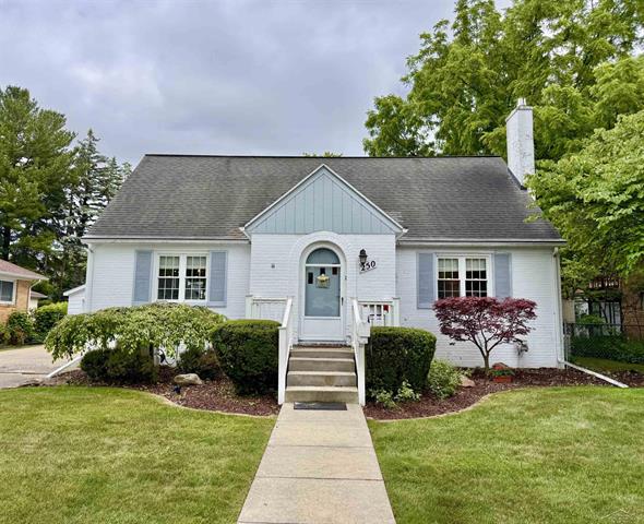 front view picture of 250 Trier, Saginaw, MI. 48602