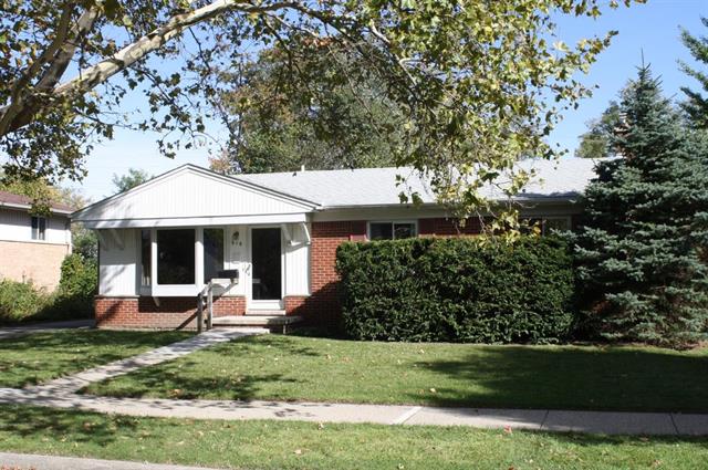 front view picture of 616 Leona Drive, Ann Arbor, MI. 48103