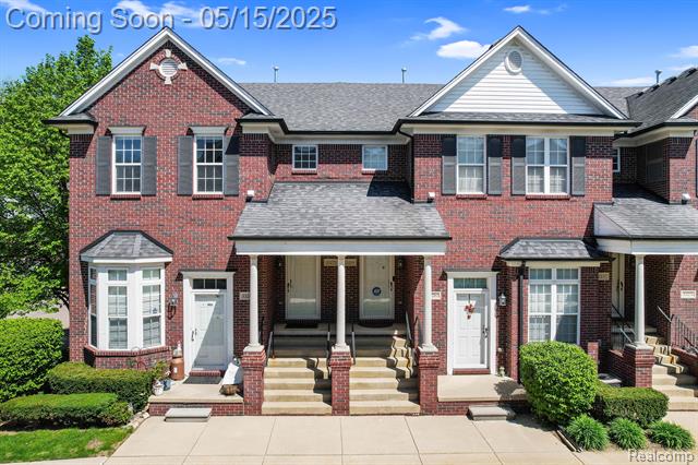 front view picture of 53275 Providence E, Shelby Township, MI. 48316