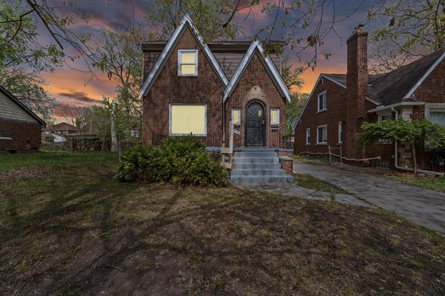 front view picture of 5936 Yorkshire Road, Detroit, MI. 48224