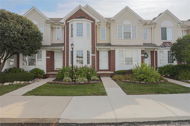 front view picture of 50578 Woodbury Drive, New Baltimore, MI. 48047