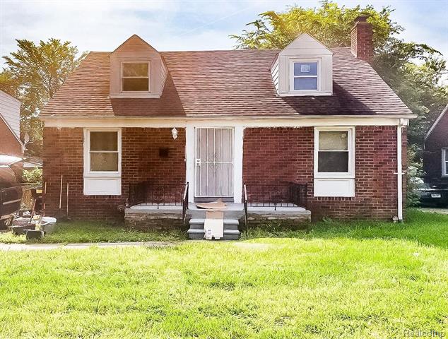 front view picture of 11524 Balfour Road, Detroit, MI. 48224