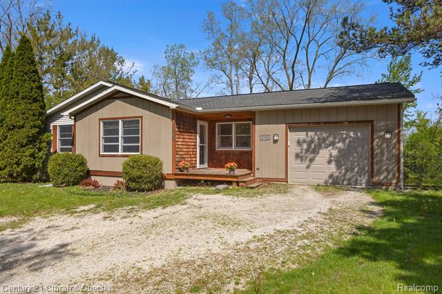 front view picture of 2110 Foss Court, Ann Arbor, MI. 48103