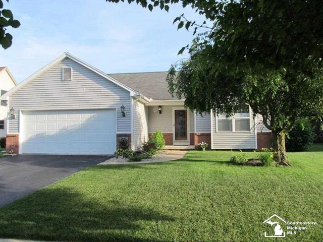 front view picture of 445 Sunfish Lane, Temperance, MI. 48182