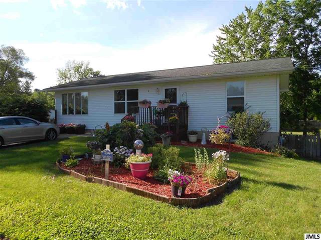 front view picture of 815 Vera Cruz, Jackson, MI. 49203