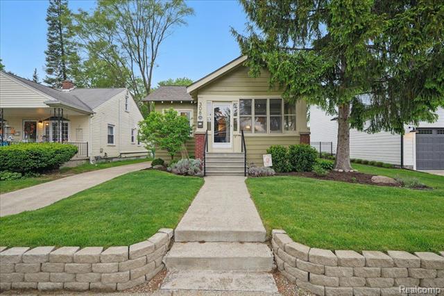 front view picture of 308 S Wilson Ave, Royal Oak, MI. 48067